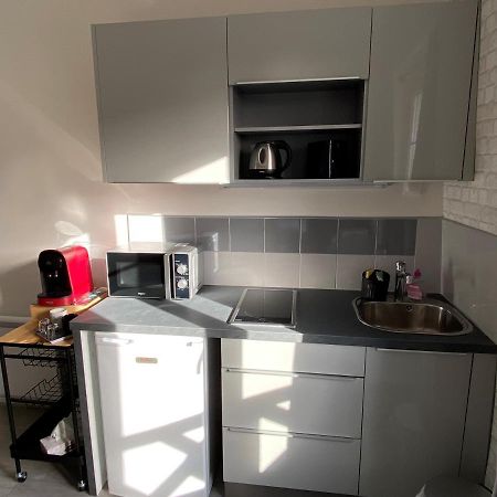 Enghien-Les-Bains : Studio Au Coeur Du Centre Ville エクステリア 写真
