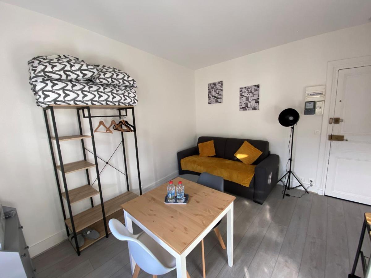 Enghien-Les-Bains : Studio Au Coeur Du Centre Ville エクステリア 写真
